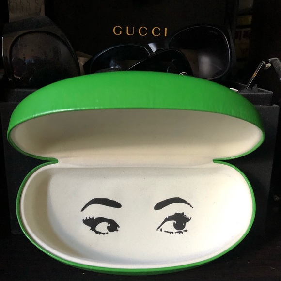 Kate Spade - Picture 2 of 3